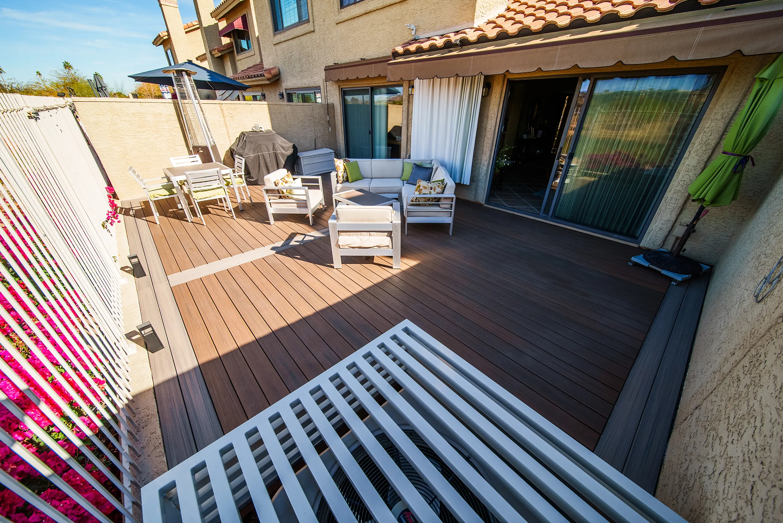 HBC Desks – An Outdoor Deck Escape with Trex Enhance decking