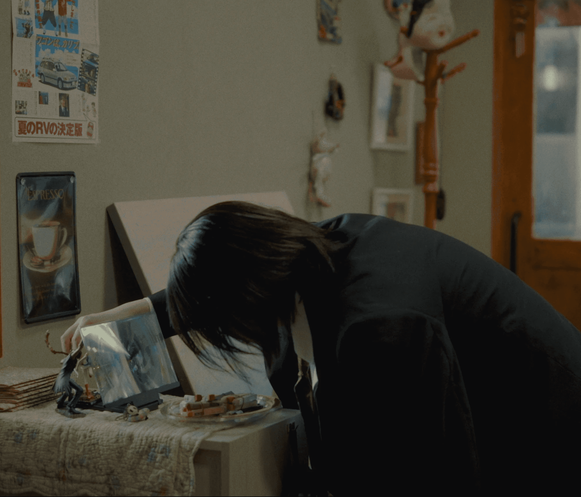 Woman Sit On The Floor