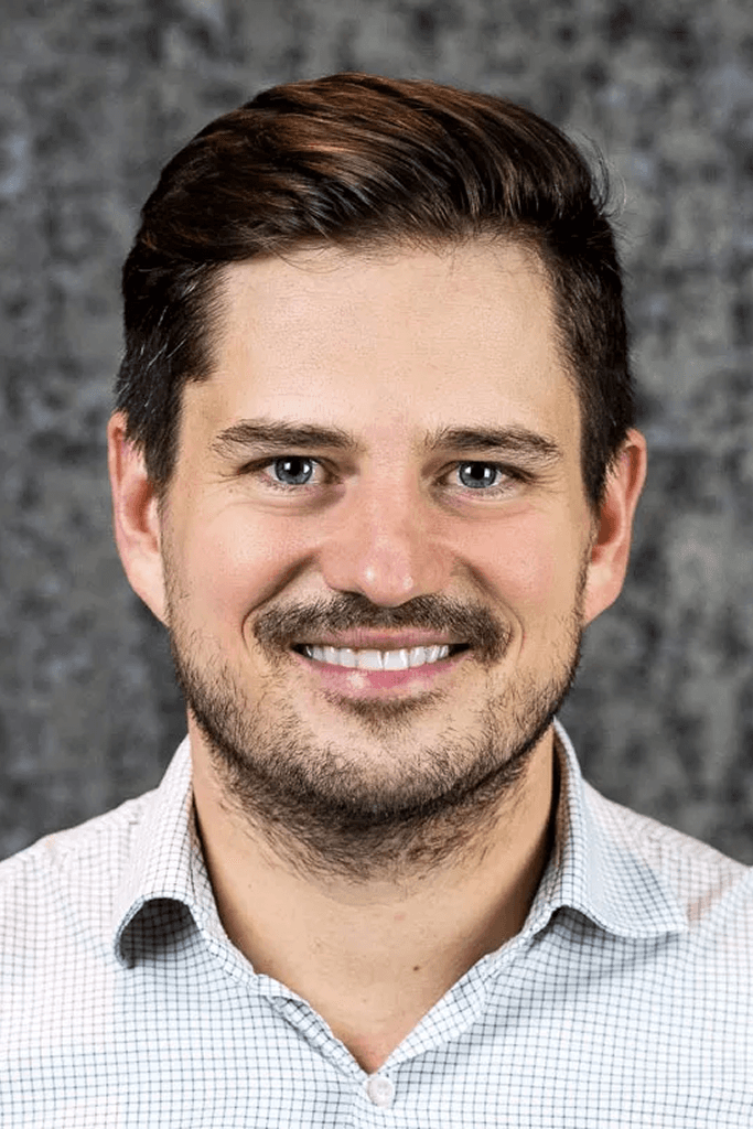 Máté Zoltán Rendelőtulajdonos Summit 2026: Elit Fogászati Csúcstalálkozó Erdélyben 