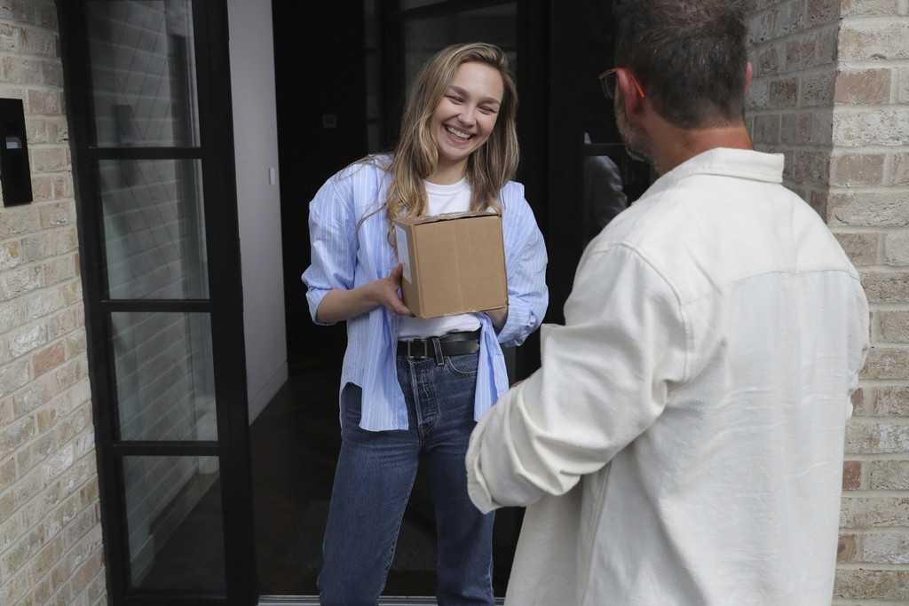 Compare the Cheapest Parcel Delivery Prices With Parcel2Go