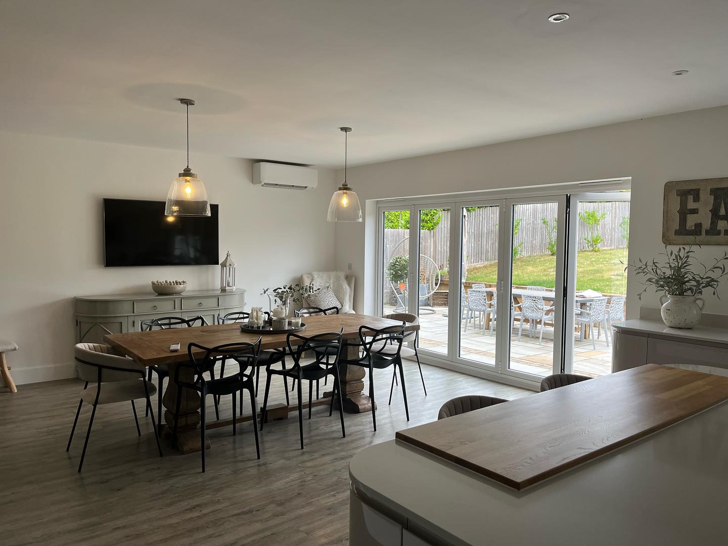 Coastal Boutique Cover