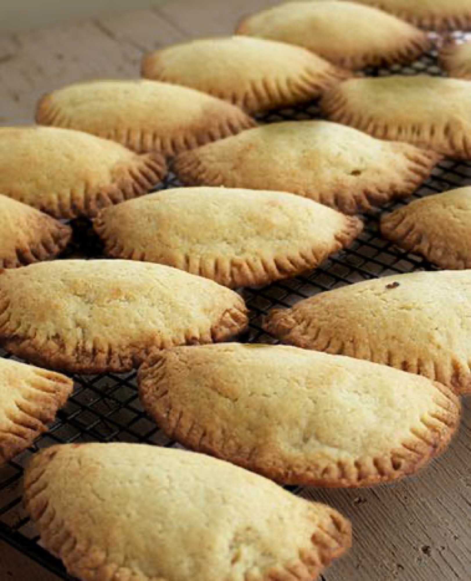 Rubiols, el dulce de media luna típico de Semana Santa