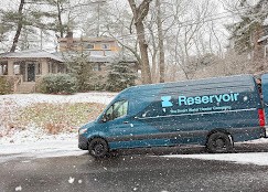 Reservoir installation van
