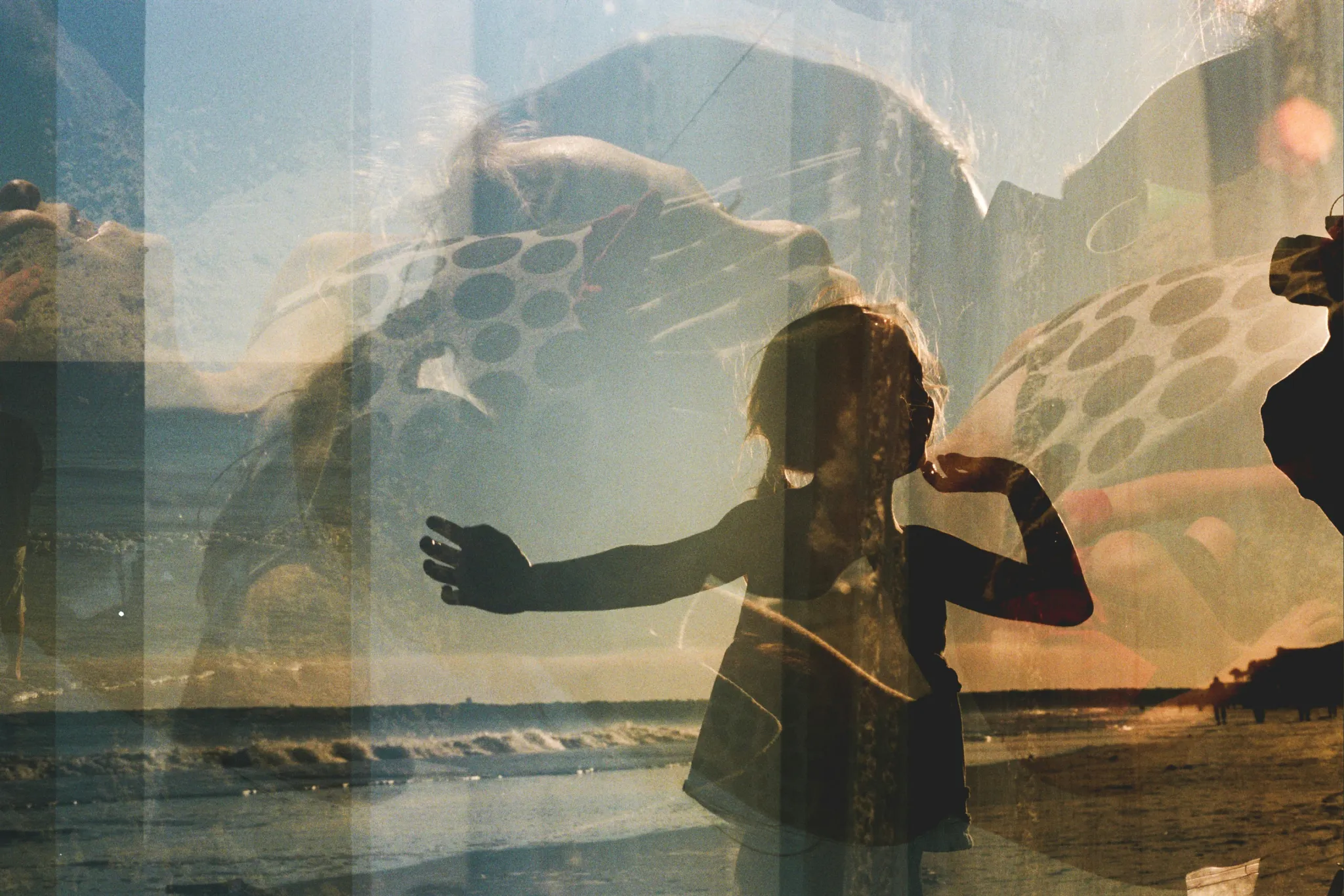 Double Exposure: The Art of Blending Two Worlds - Retrica Blog