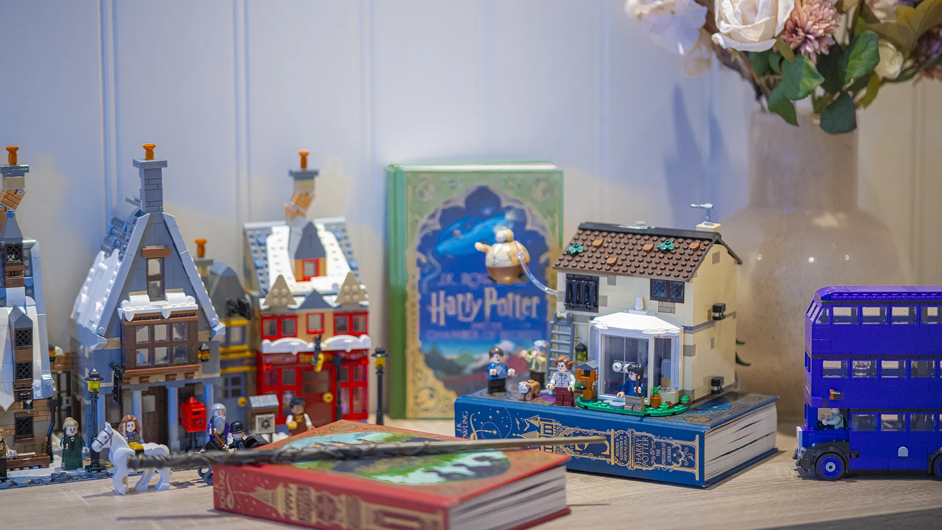 Sett fra LEGO® Harry Potter med bøker og tryllestav 