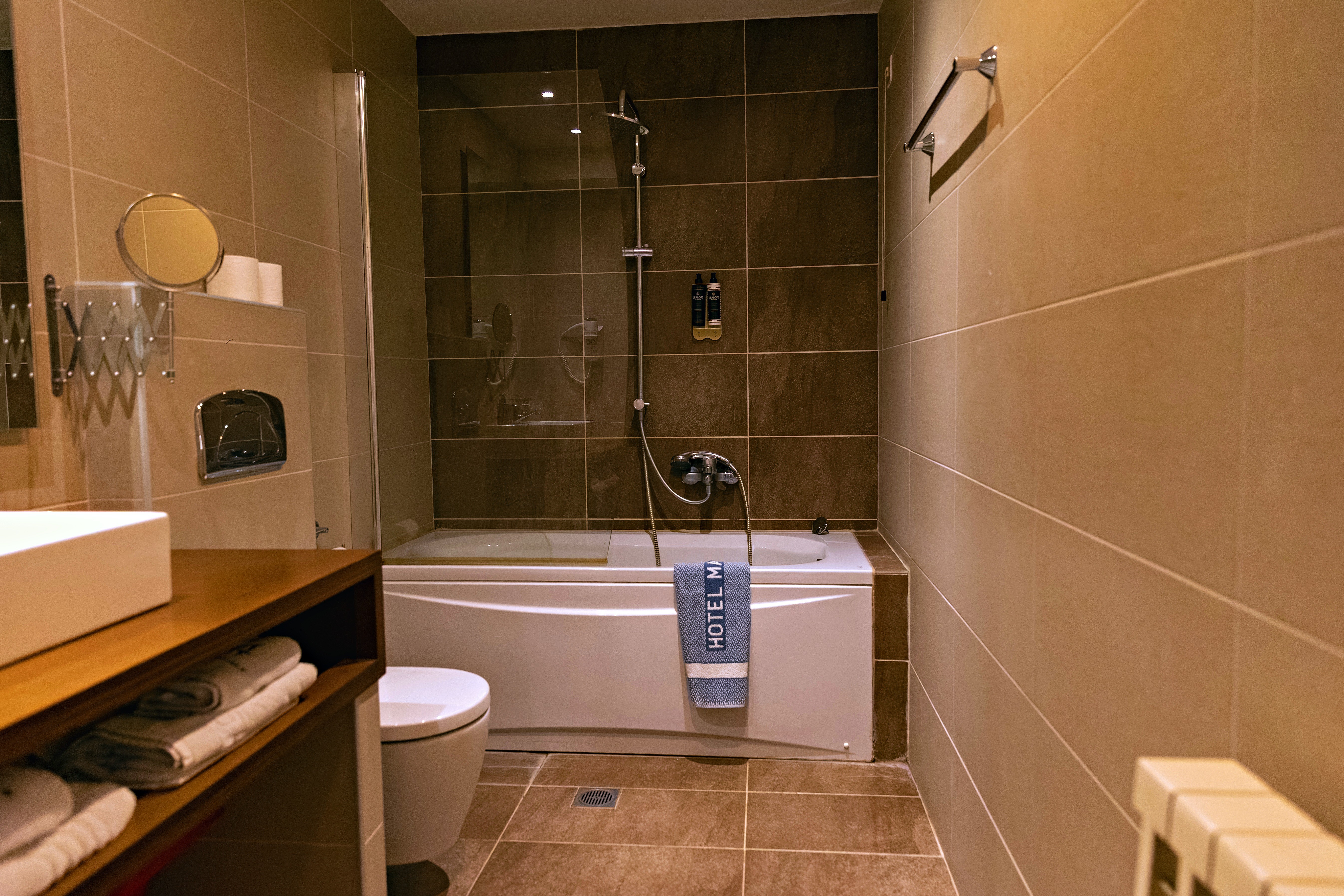 Room gallery image 10