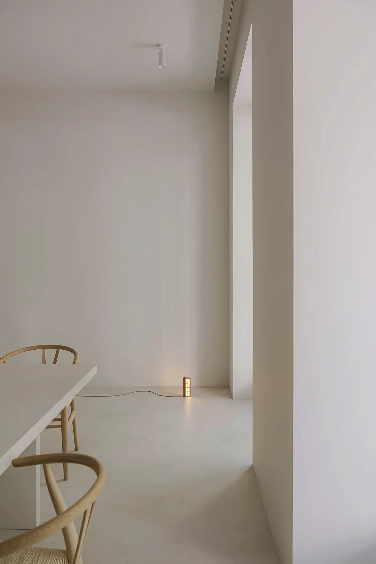 Bright minimalist office