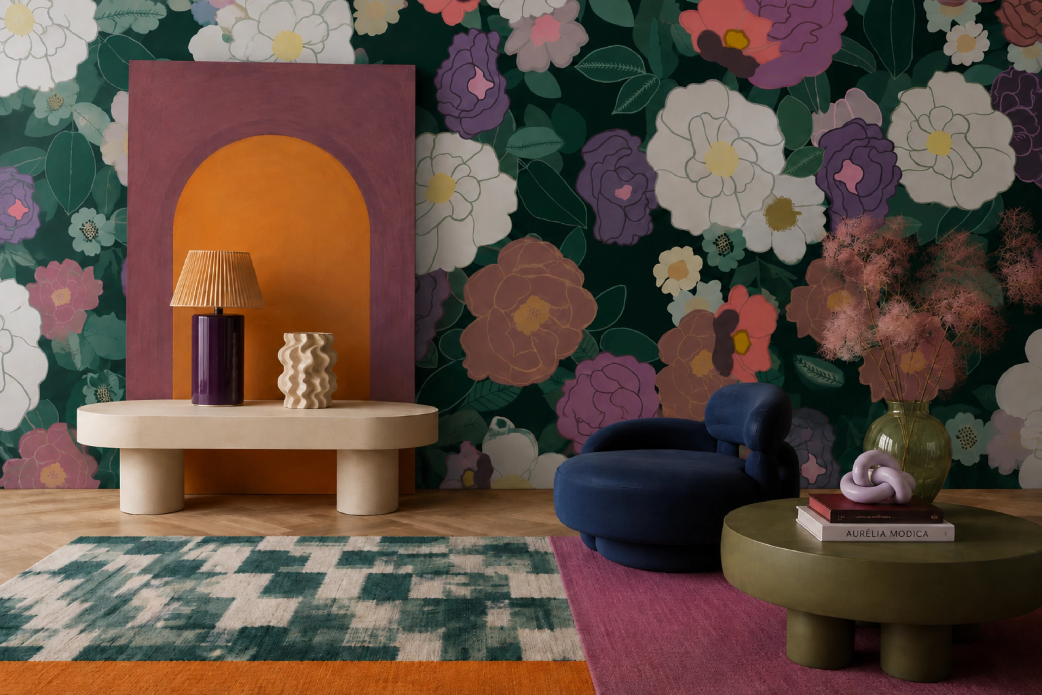 Salon aux couleurs vives avec papier peint graphique, intérieur pensé comme un paysage