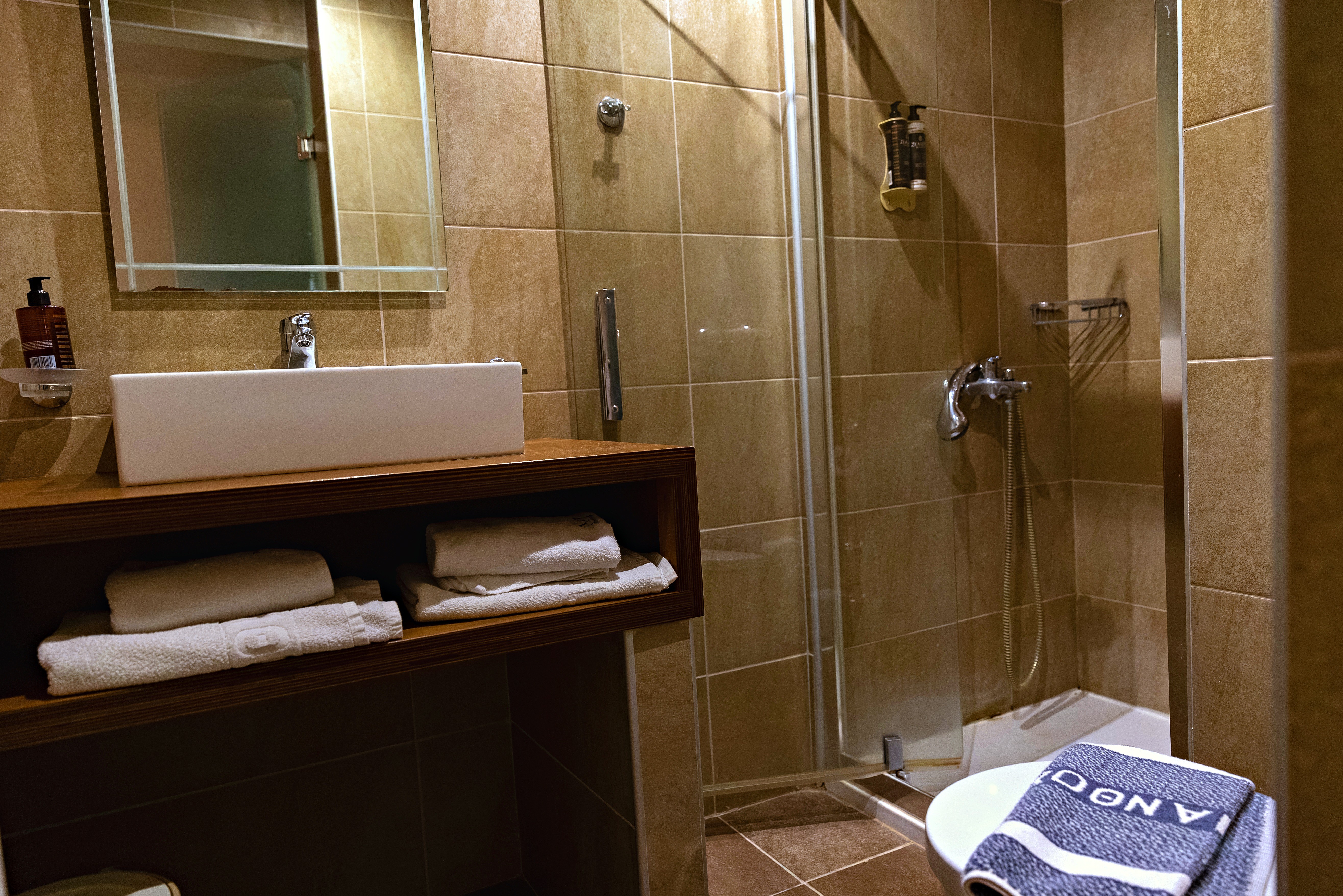 Room gallery image 7