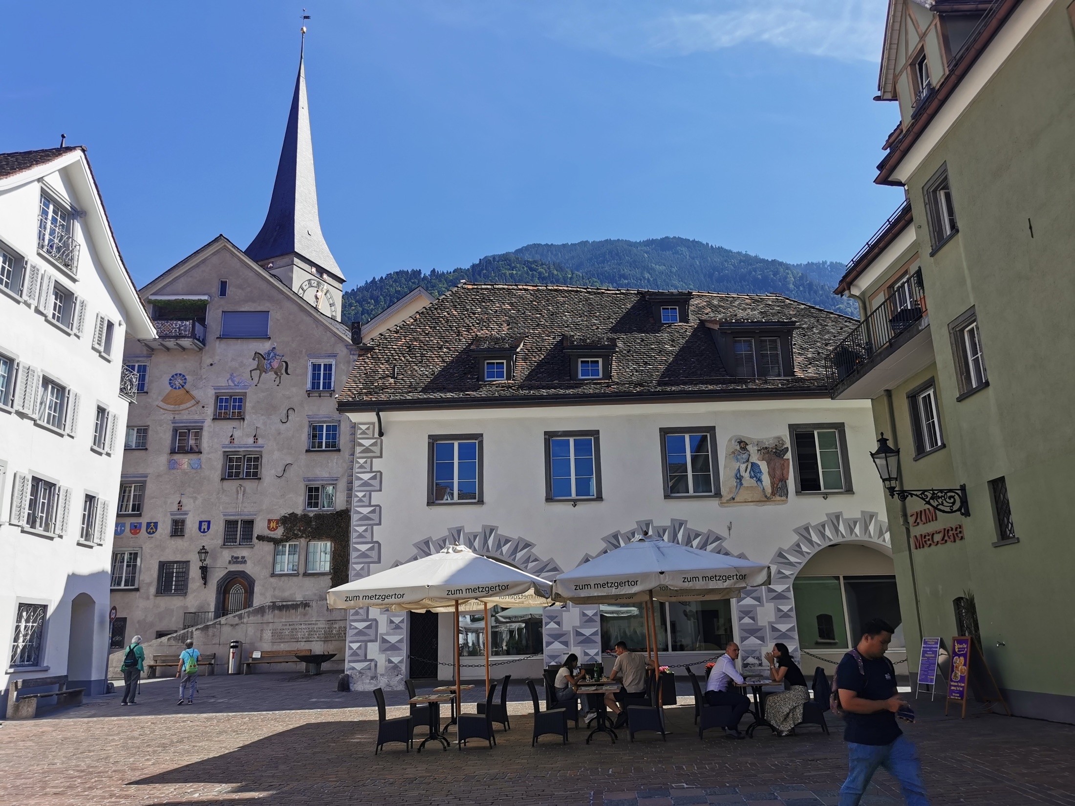 Tagesansicht des Haus zur Metzg am Arcas