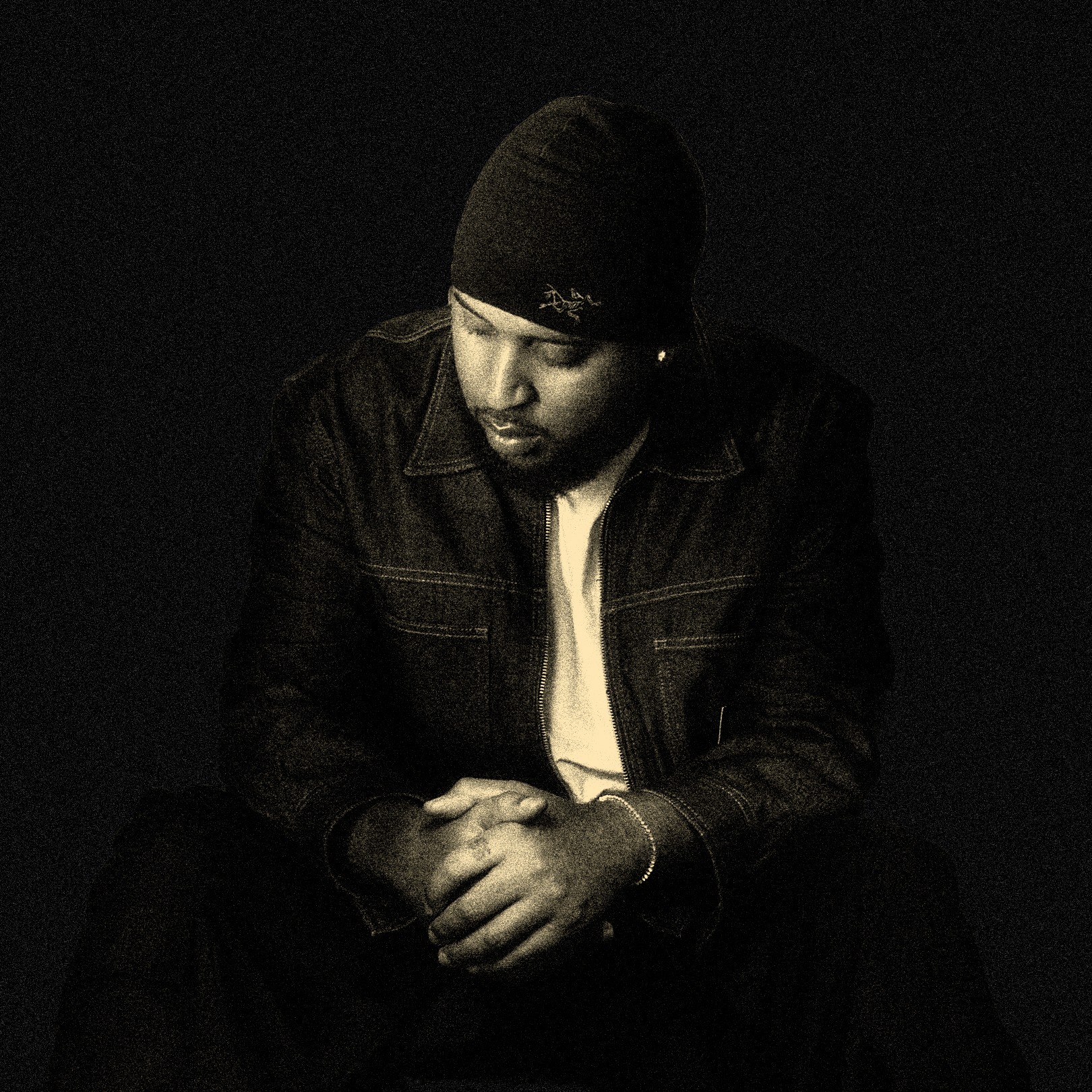 Mathaius Young is a producer, rapper, and sound designer from Indianapolis, Indiana. He first broke into the industry alongside his mentor Sonny Digital, contributing to production on the 2017 XXL Freshman Cypher. He later produced Don Toliver’s early breakout record “Situation” and has since built credits with artists including Yeat, Big Sean, Cash Cobain, Benji Blue Bills, Denzel Curry, and Kenny Mason. In 2024, he became the first signee to BNYX’s production imprint Dataclub in partnership with Sony Music Publishing. After a five year hiatus as a solo artist, Mathaius is set to release his long awaited project Champagne Dreamz.