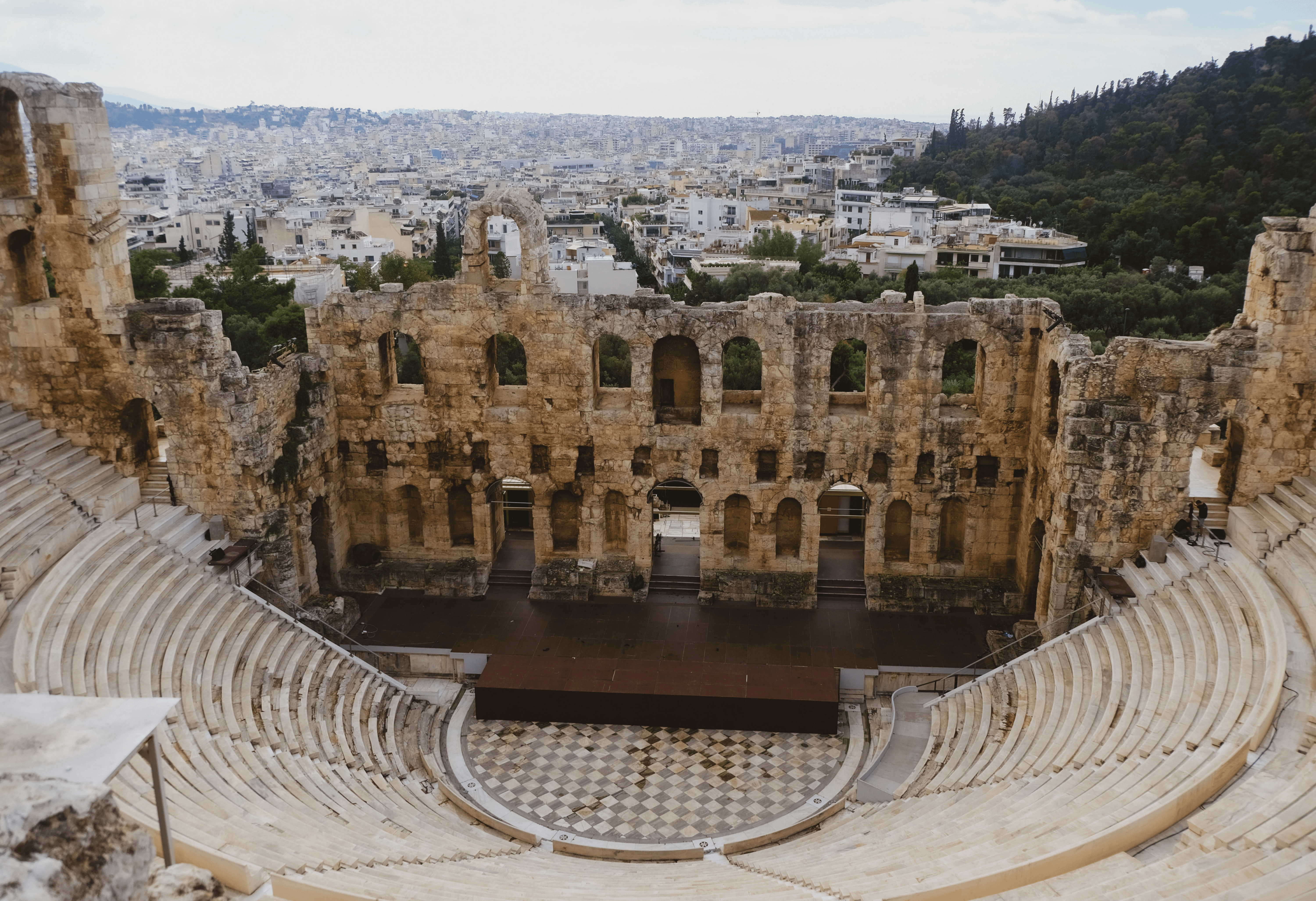 스타법무법인 오피스 라운지 디자인에 영감을 준 아테에 원형 경기장의 모습