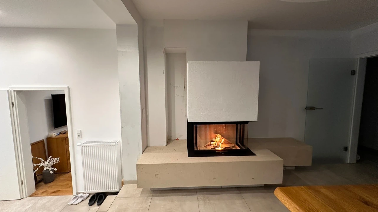 Kamin Eleganz – Projektansicht von Fliesenleger Eduard Repp