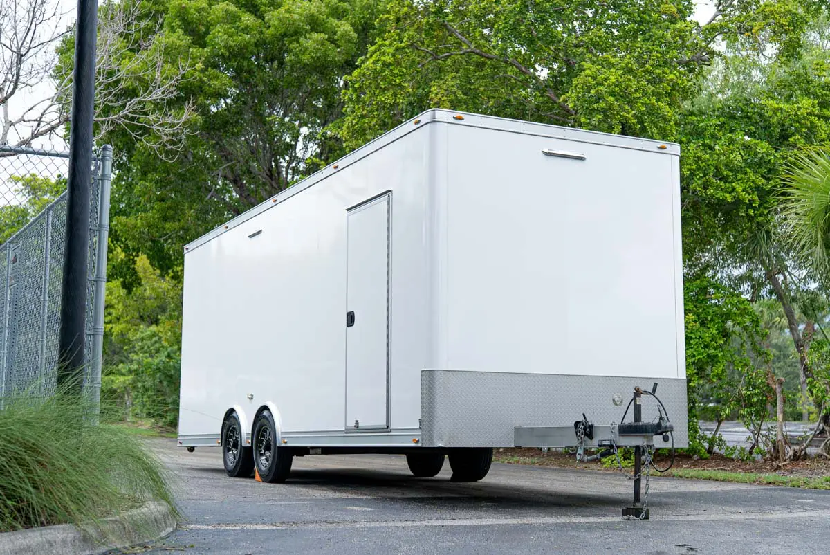 2020 InTech 24′ Trailer with Rail Ryder photo 8