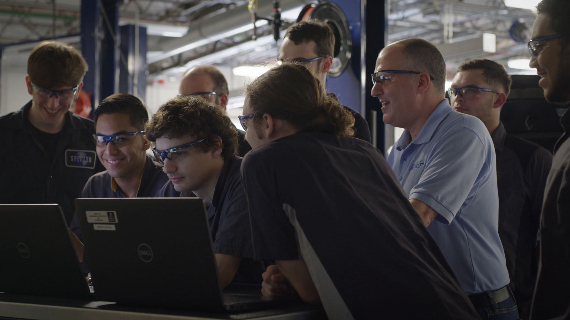 instructor teaching gmasep students