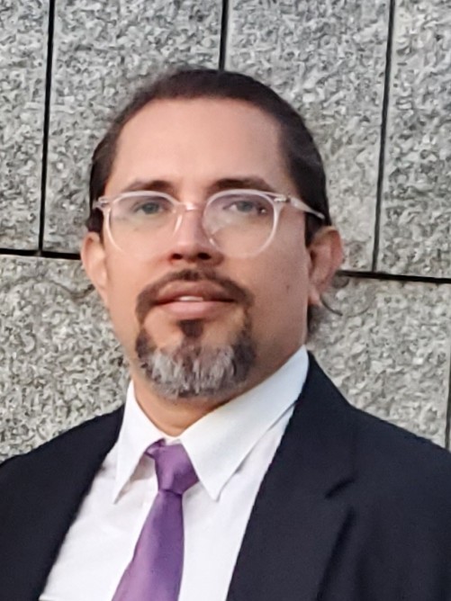 Doutorando em Ciências da Linguagem