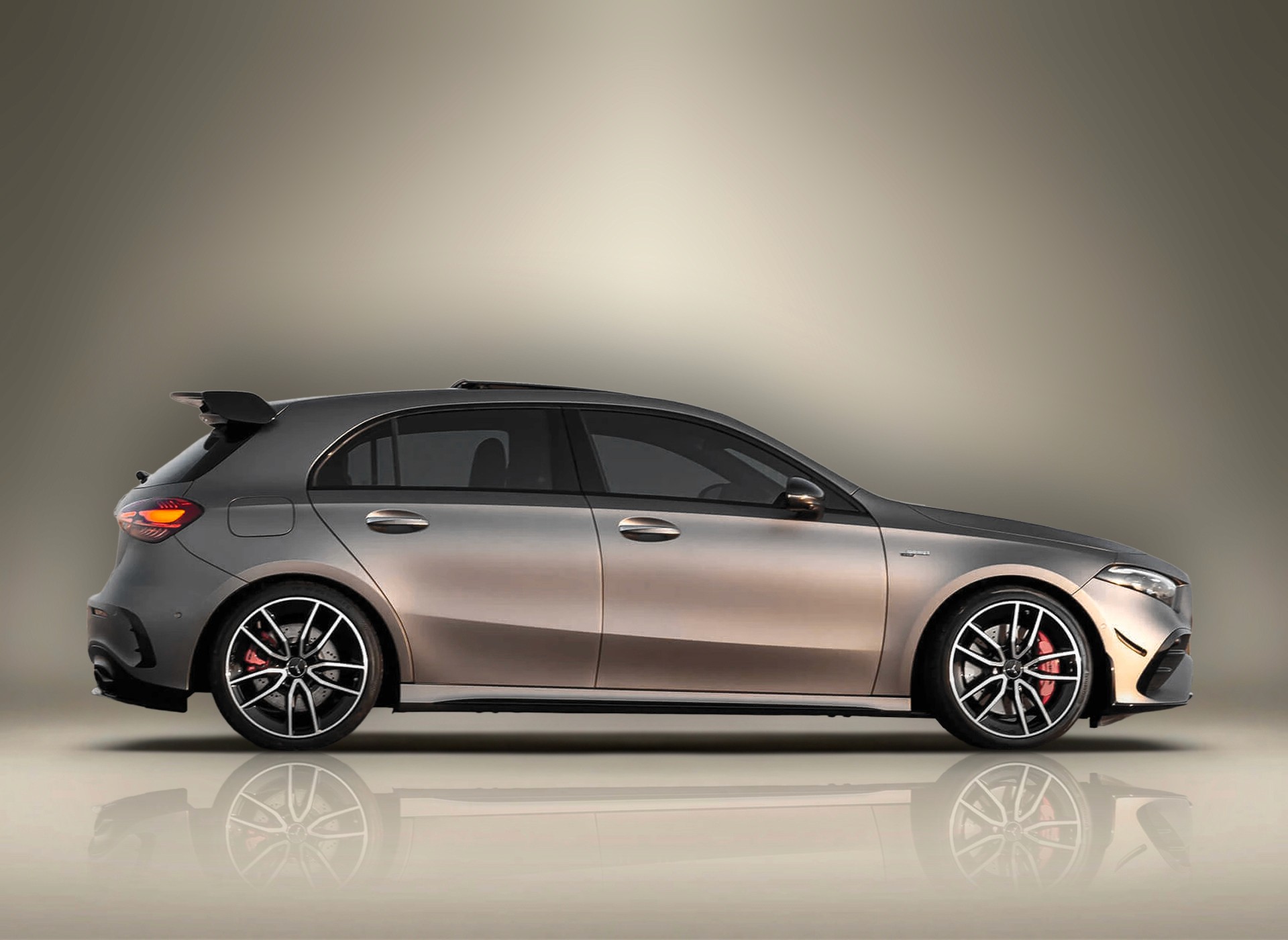 Location Mercedes A35 AMG Gris à Dubaï – Keyz Rent | Sportive