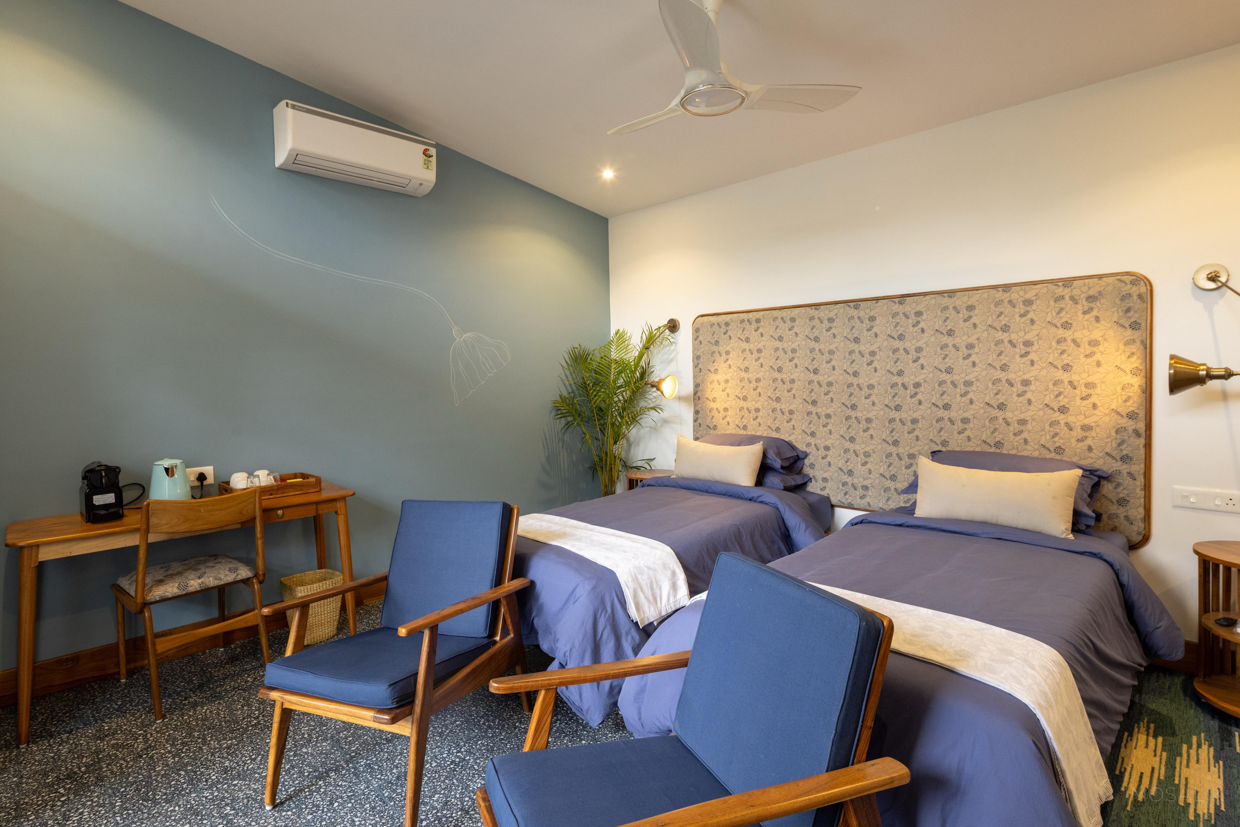 Jaali Blue Room Alt