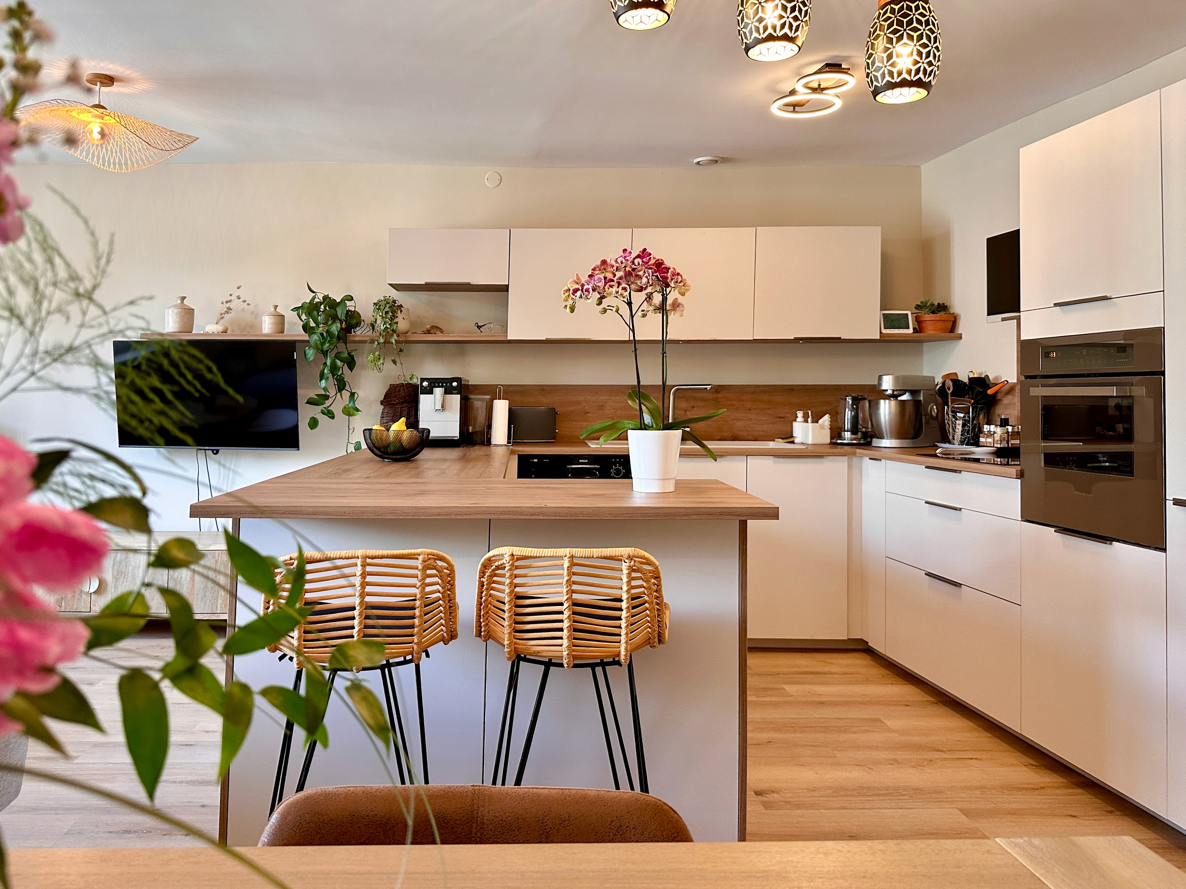 Background image featuring a modern interior design space for the testimonial Card