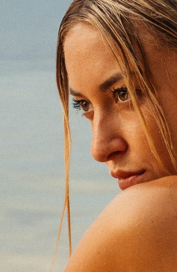 Sophia Hart portrait in beach