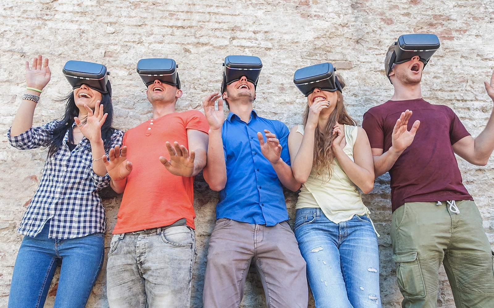 Group enjoying VR experience at Duomo Milan Cathedral.
