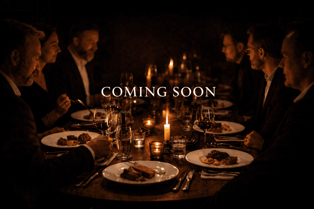 Atmosphärischer Genussabend mit gedeckter Tafel und fachlichem Austausch