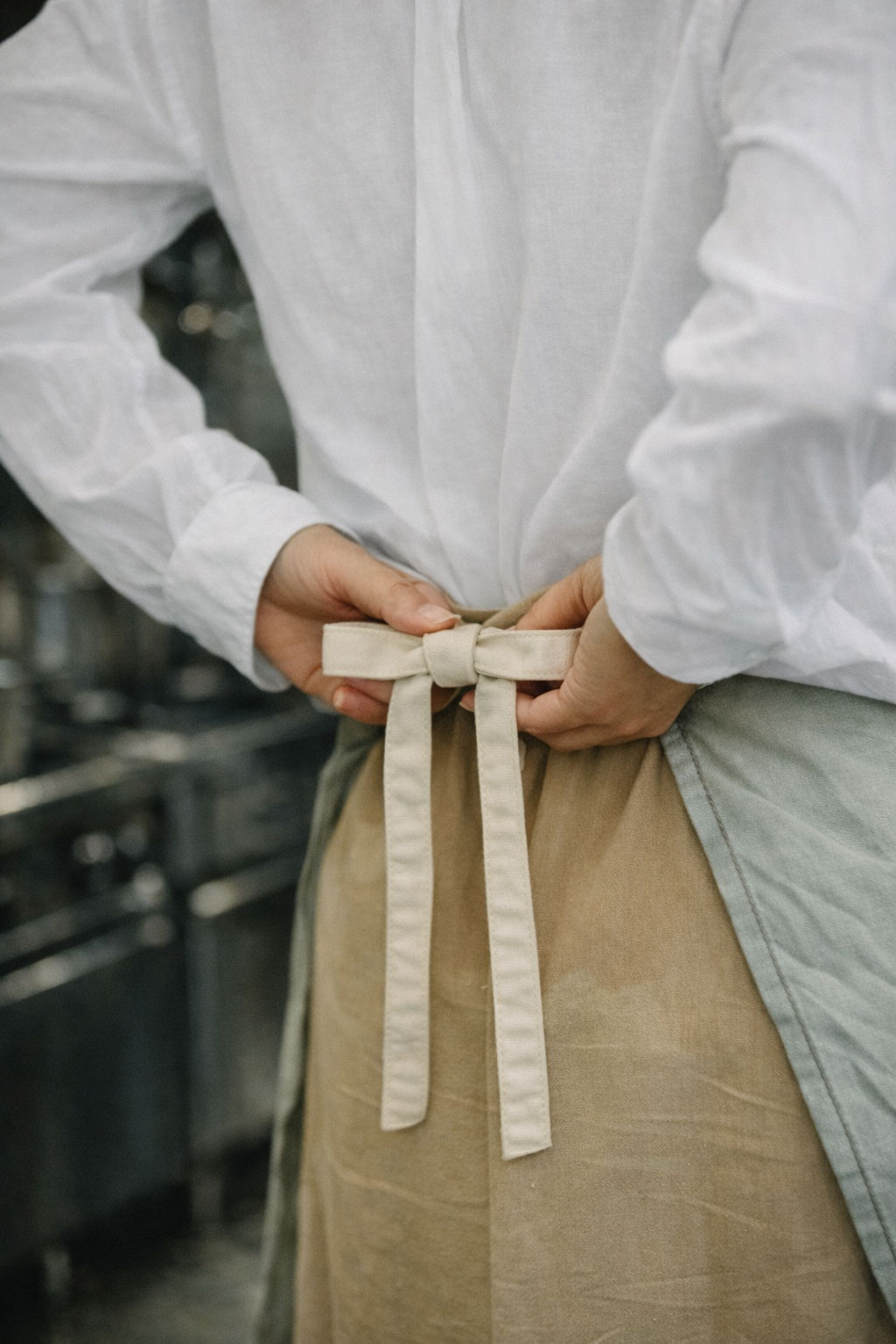 Woman aesthic photo with sunshine