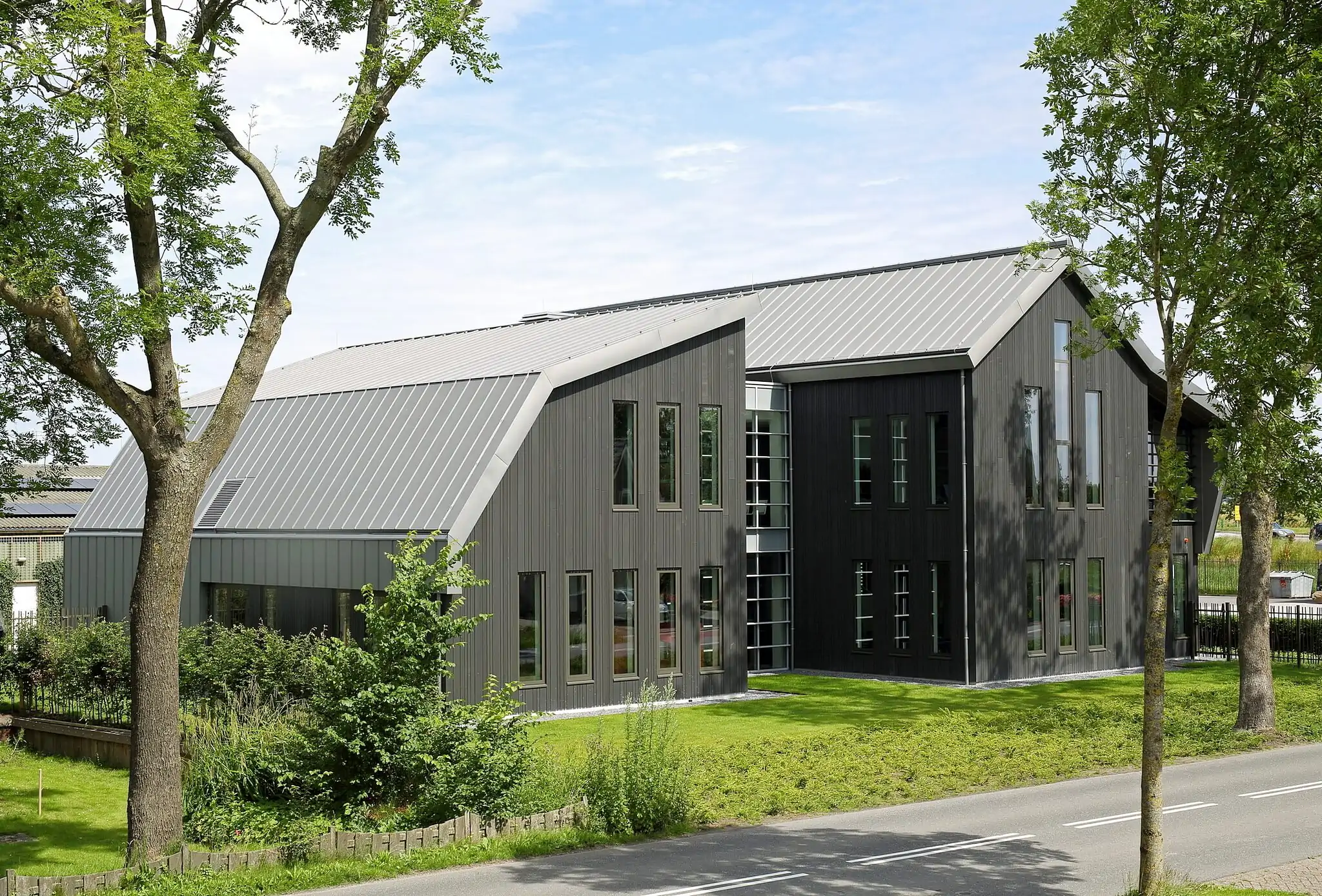 Nieuwe kantoorinrichting Bavinckhouse door Perla