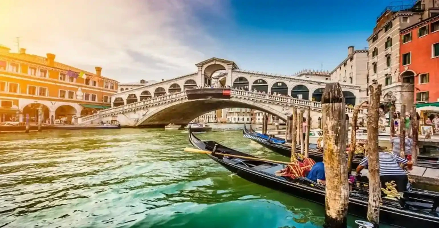 Gondolas by Rialto Bridge