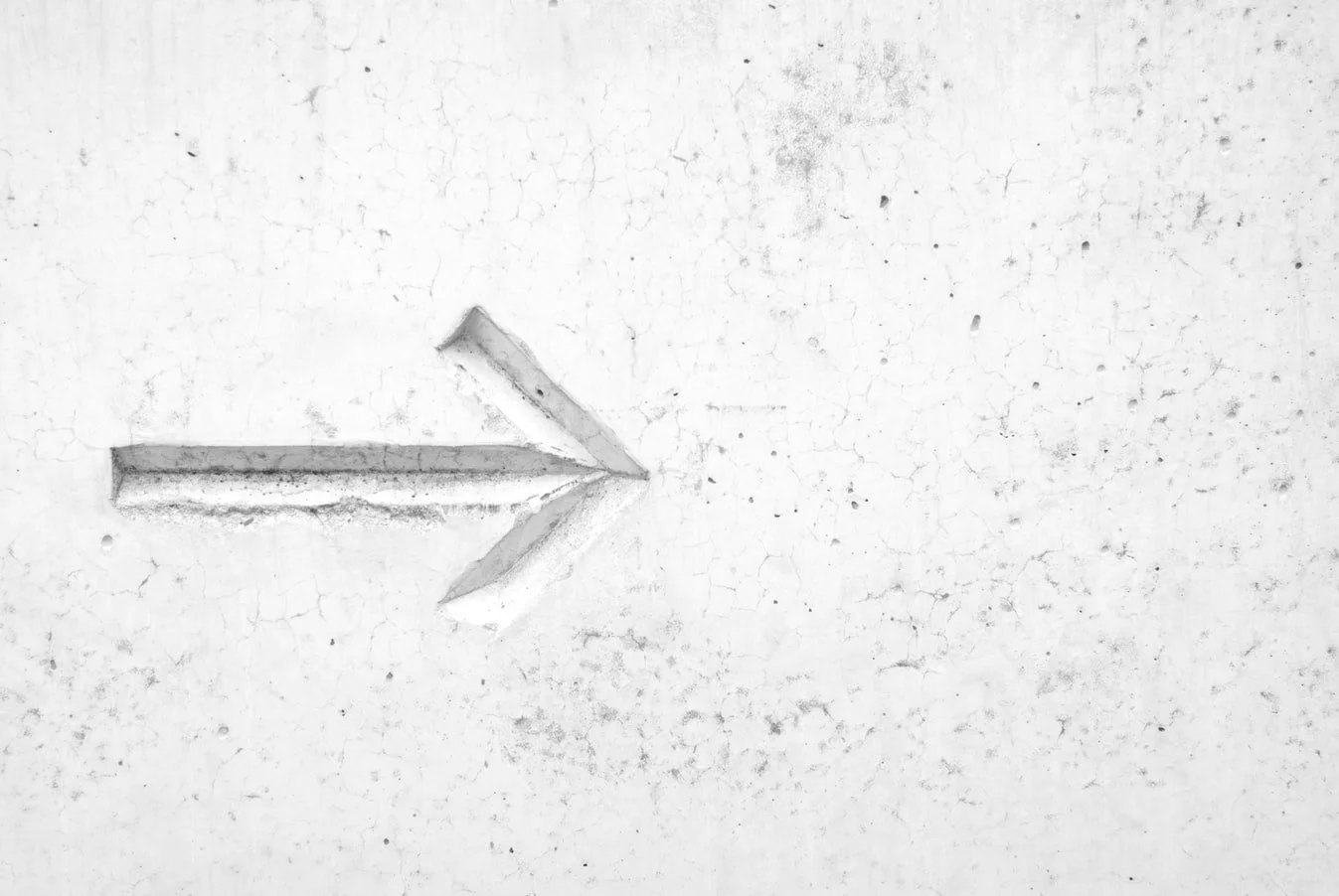 Arrow pointing Right