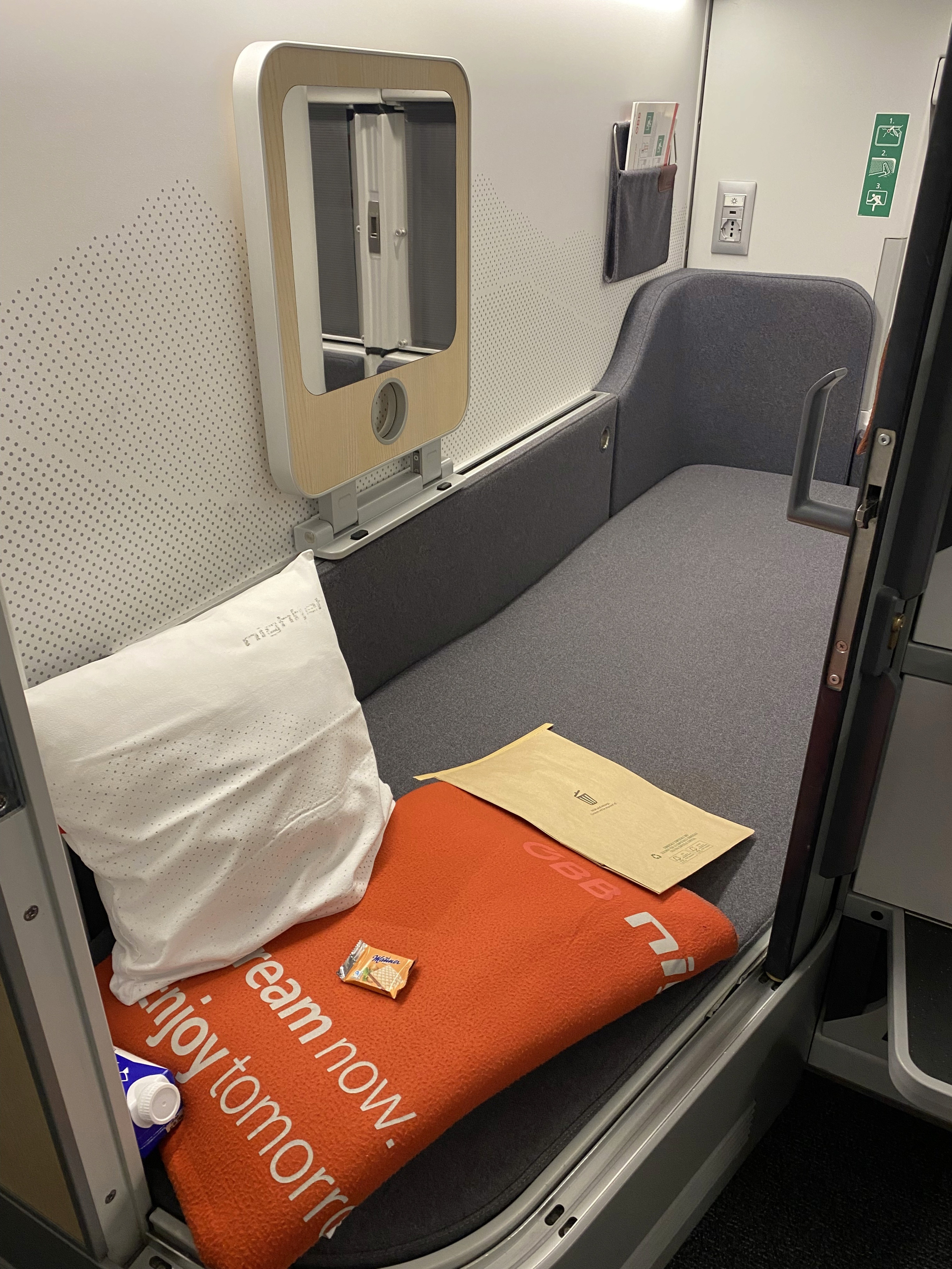 Single-sleeper pod on the Nightjet from Vienna to Amsterdam