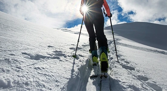 Skis de randonnée nordique