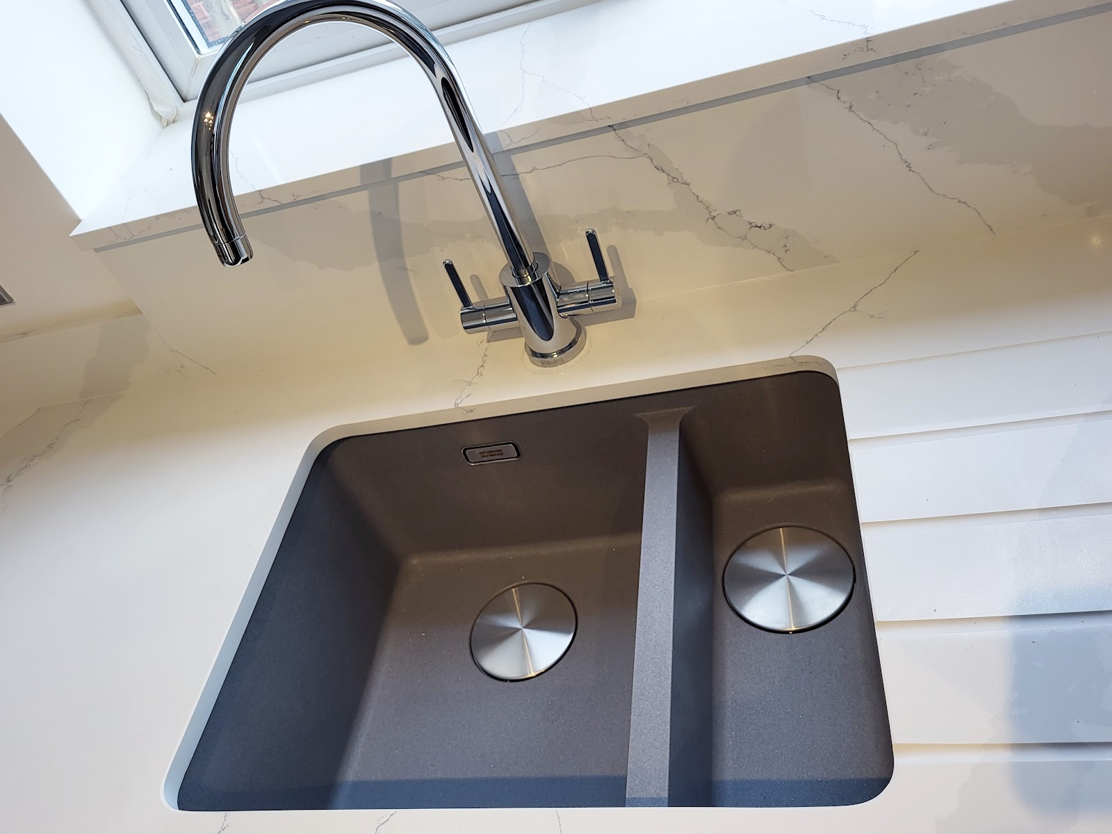 Kitchen sink