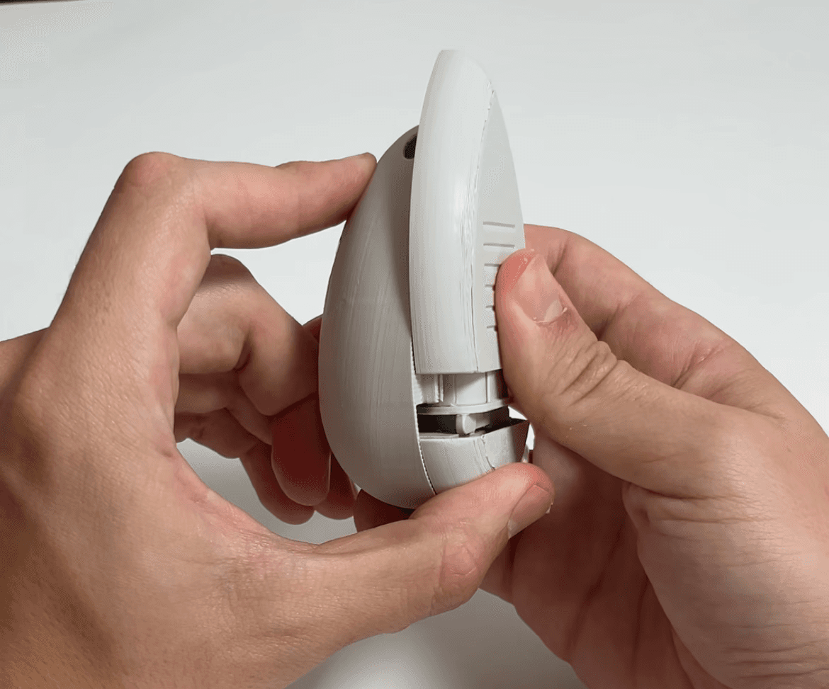 Prototipo impreso en 3D con tapadera deslizante.