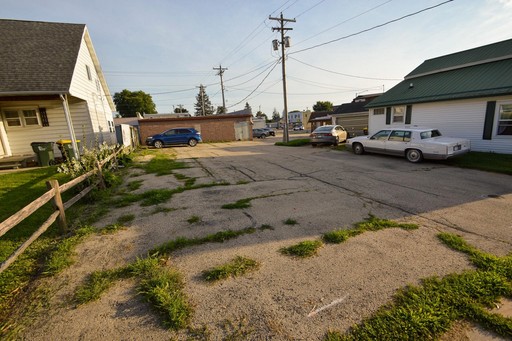 Photo 9 of 1155 Lincoln, Fennimore