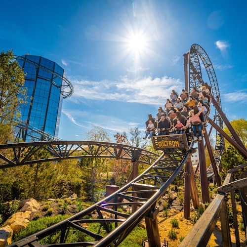 多发射过山车 Voltron Nevera,由 Rimac 助力