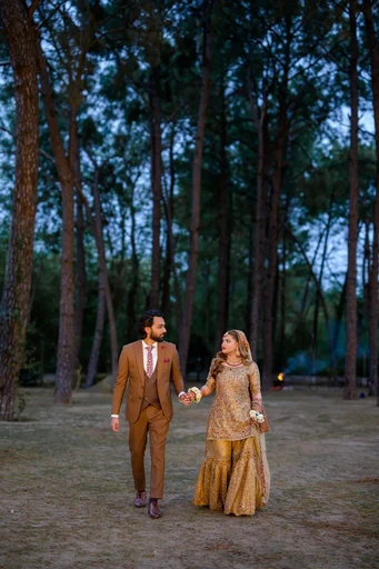 Elegant bridal photoshoot in Islamabad with natural light wedding photography