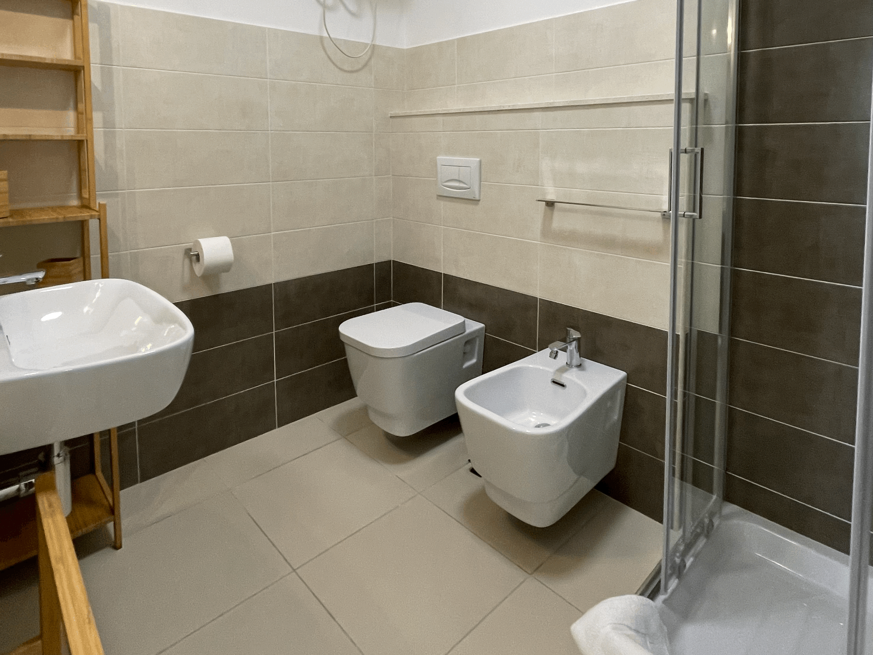 Bagno del Trilocale Shardana Standard