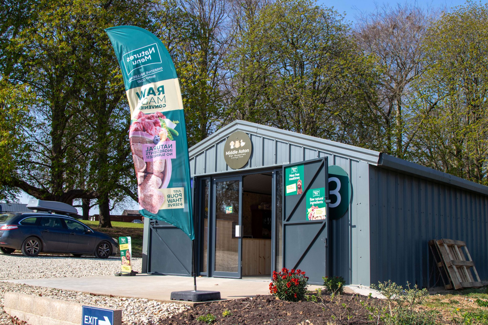 Middle Aston Pet supplies open doors