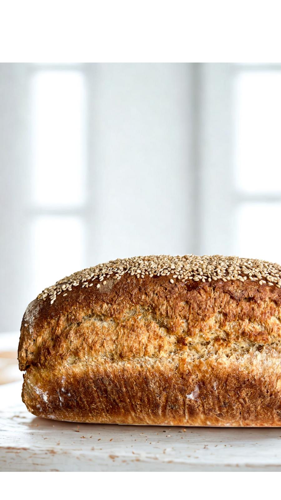 pan de masa madre de medio grano con sésamo.