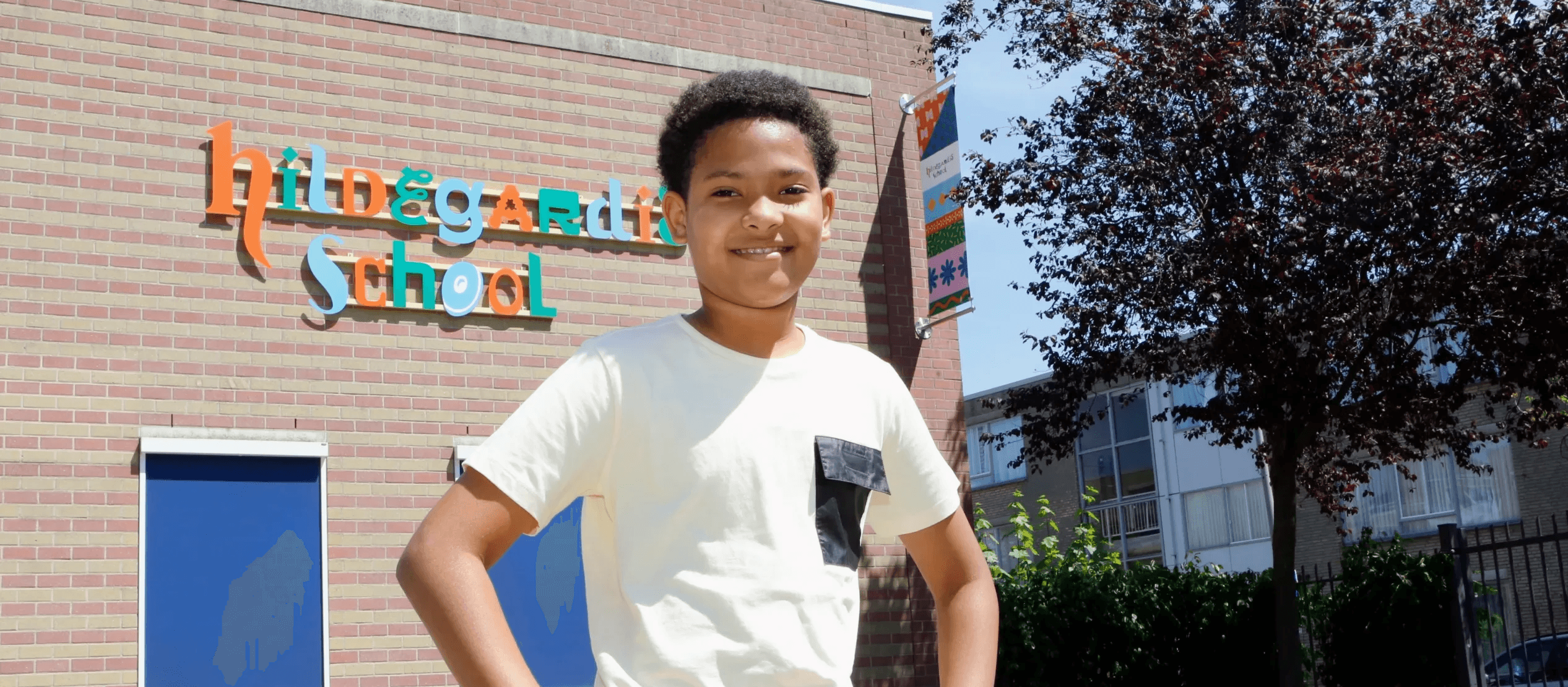 Grafisch ontwerp Hildegardis School buiten