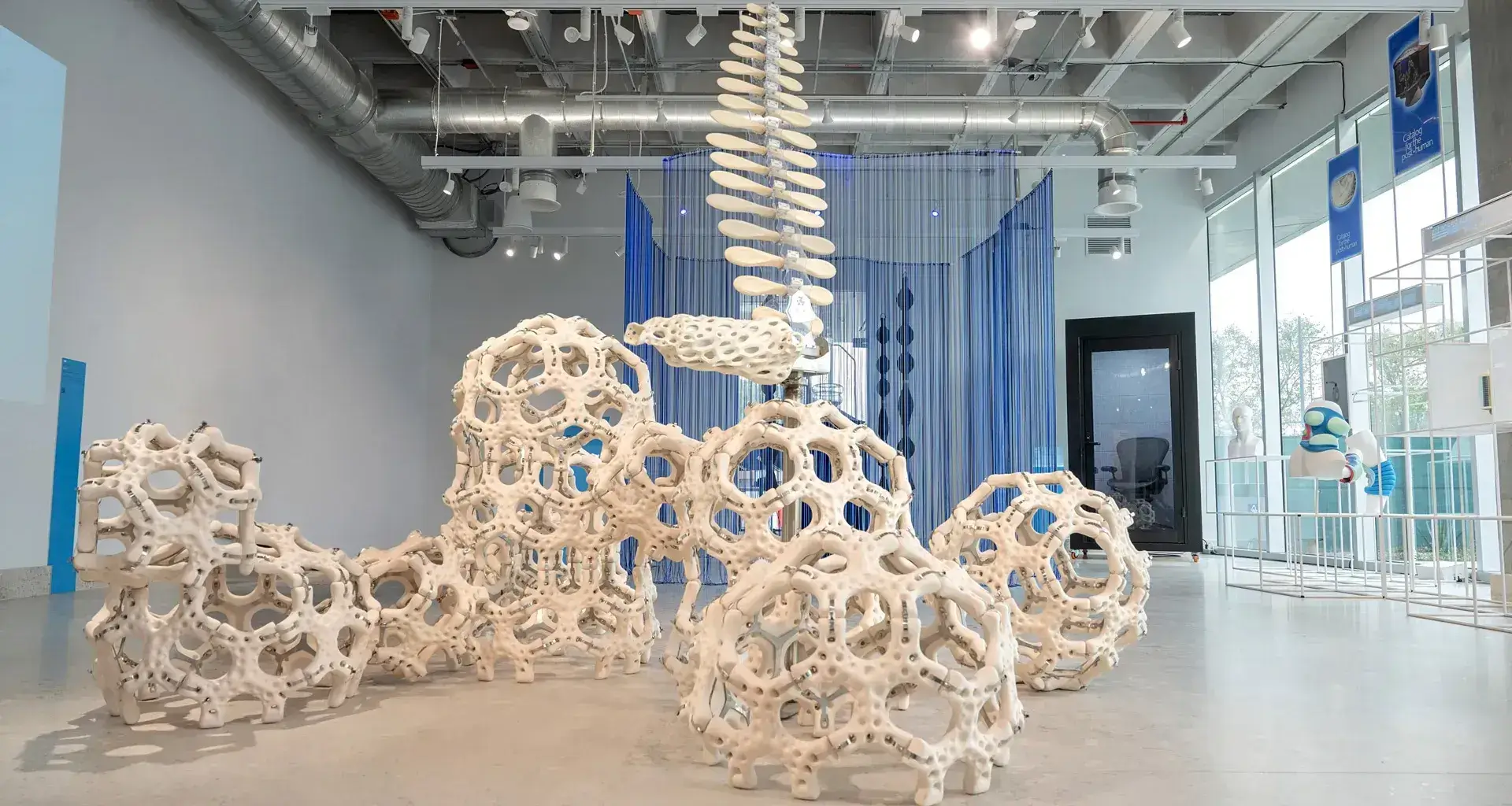 carlos vargas pons "metrópolis" en arte actual galería made week 2025 Arte y diseño en Monterrey