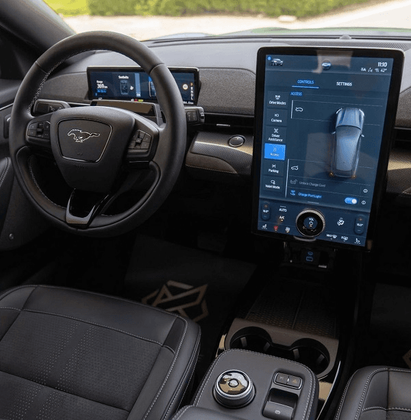 Rent Ford Dubai Royal Car Collection