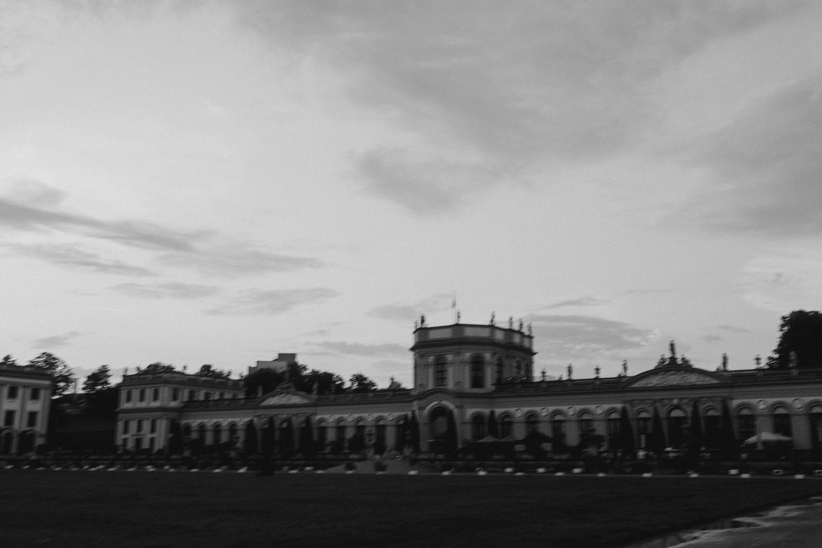 Stimmungsvolles Bild der Orangerie in der Kasseler Aue