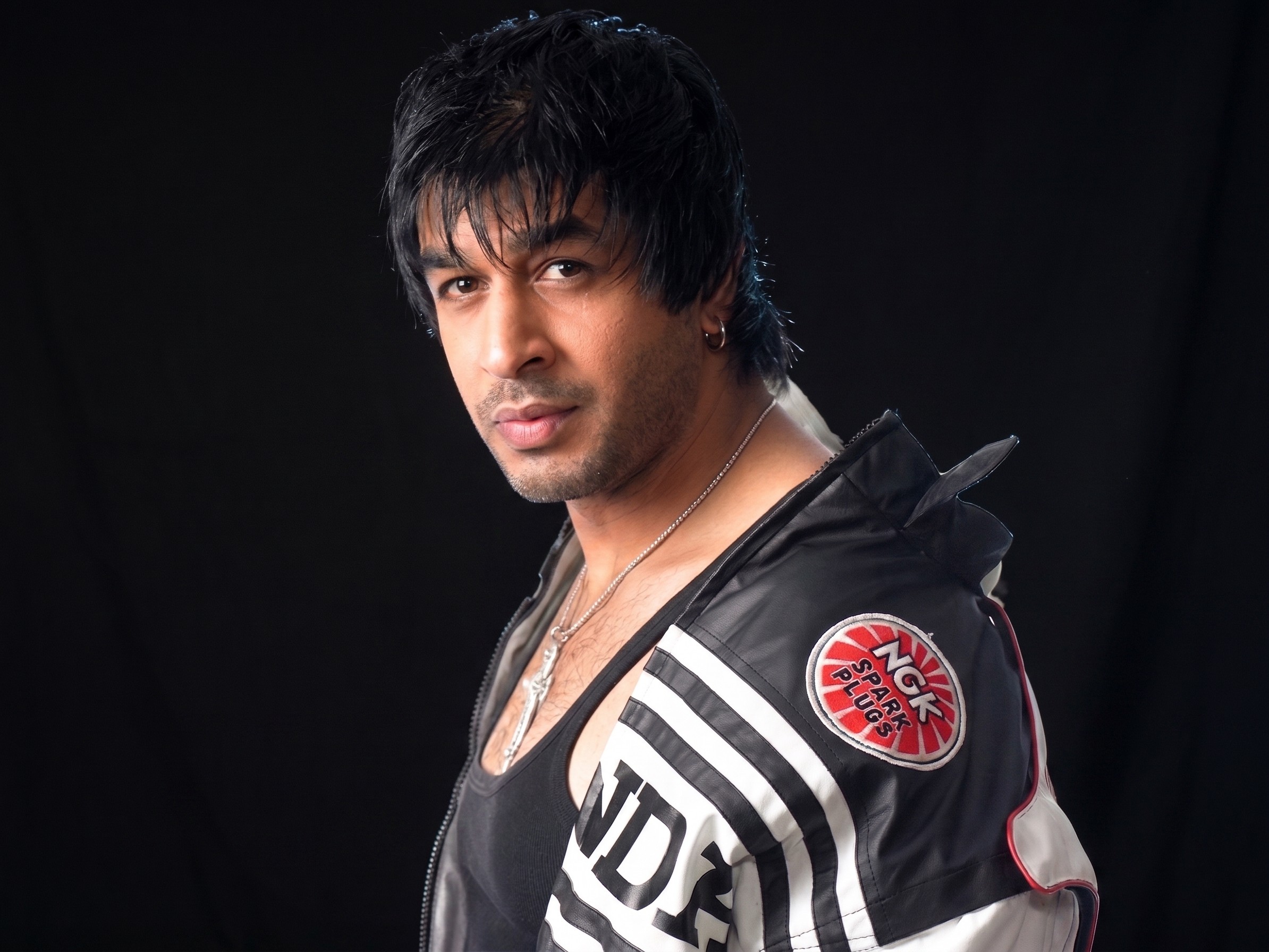 Commanding the Frame: Bridging classic Bollywood legacy with modern global cinema.