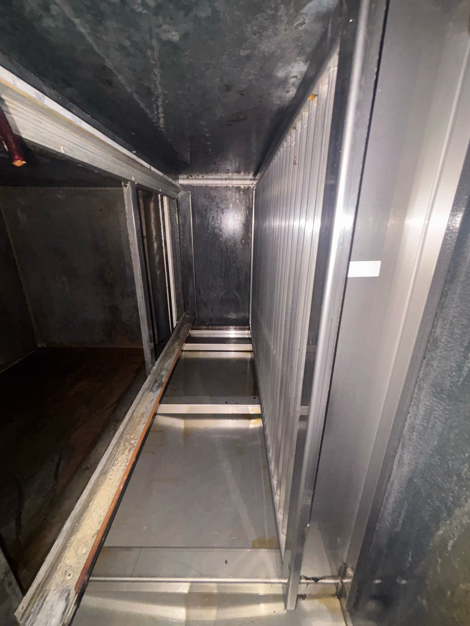 Dégraissage d'un système monobloc en restauration rapide