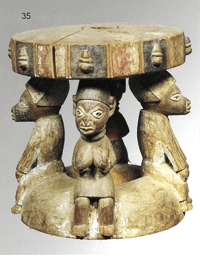 Figure sculptée en bois