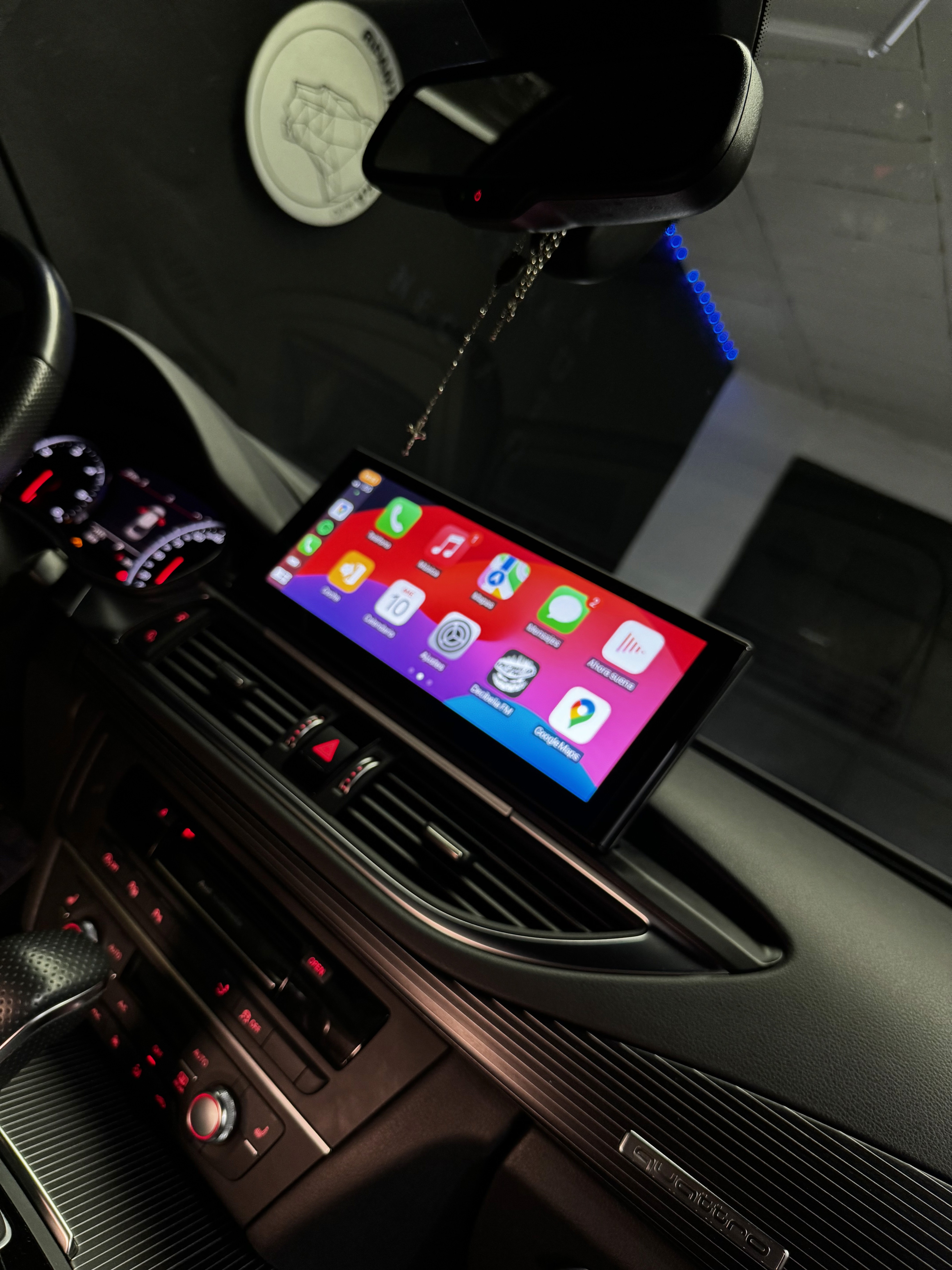 Interfaz carplay interior de coche