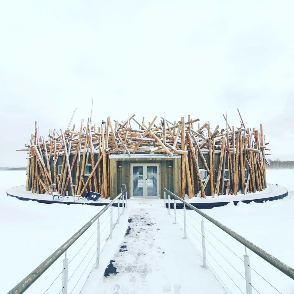 Aurora Glamping and Arctic Wellness in Sweden