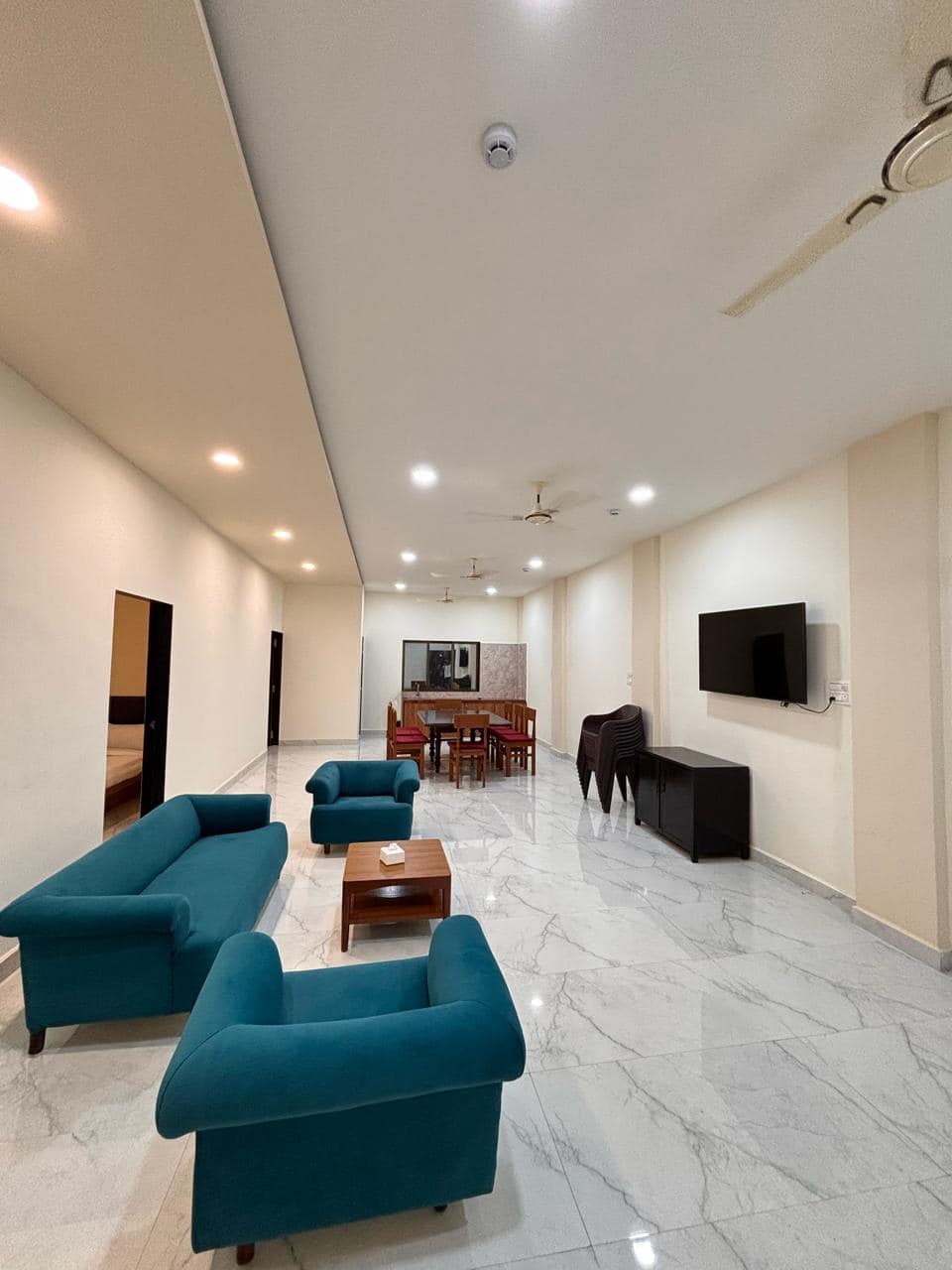 Family rooms at Wavelash Resort in Gorai.